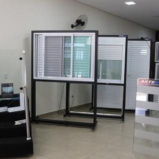 Quem Somos Esquadrias em São Paulo Janelas de alumínio